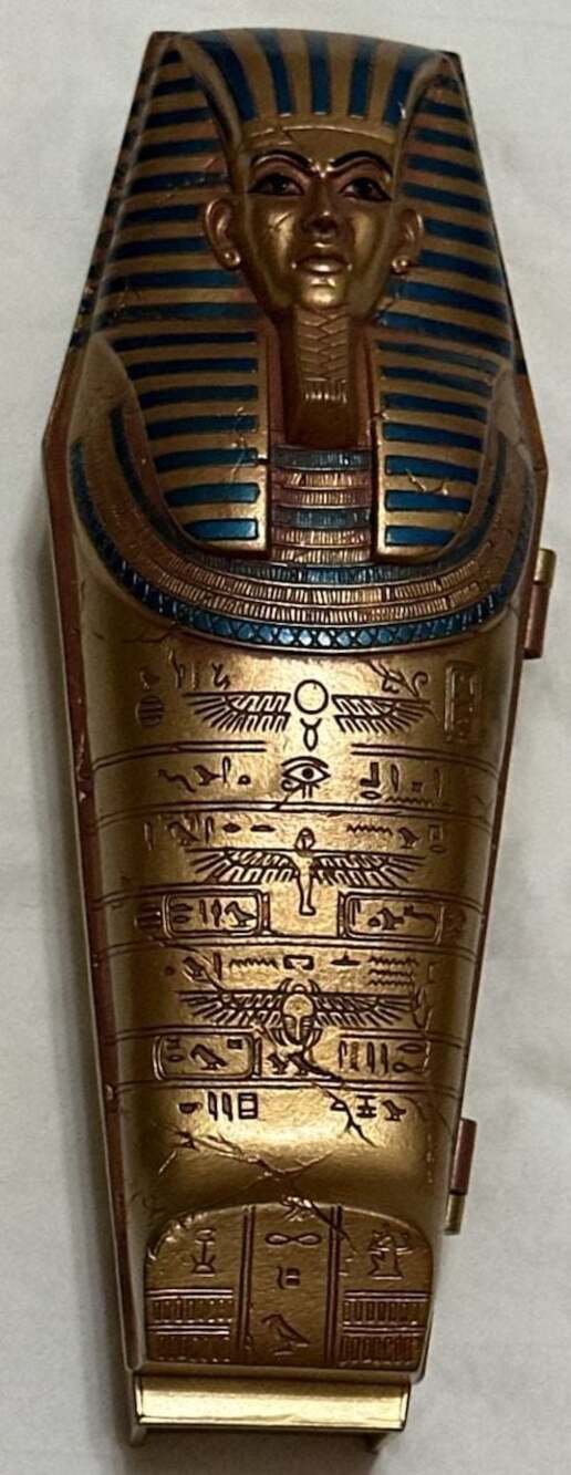NECA Universal Monsters The Mummy Accessory Set Sarcophagus and Mummy Case